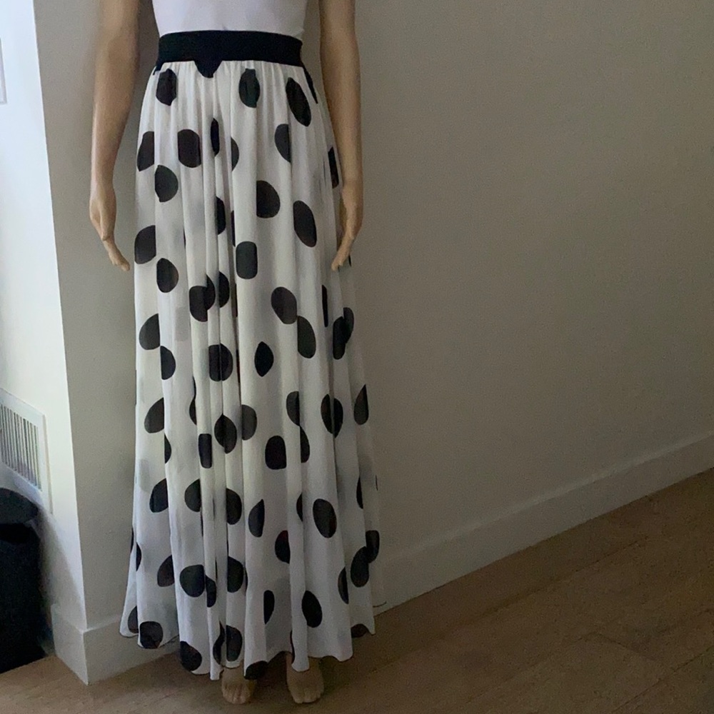 New long chiffon skirt. Size from S- XL.